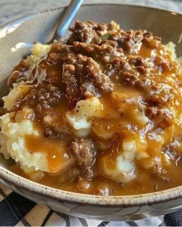 Mashed Potatoes with Beef Gravy
